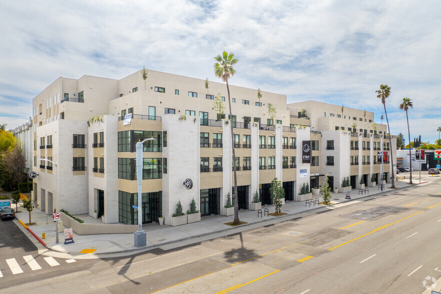 7566 W Sunset Blvd, Los Angeles, CA for rent - Building Photo - Image 2 of 7