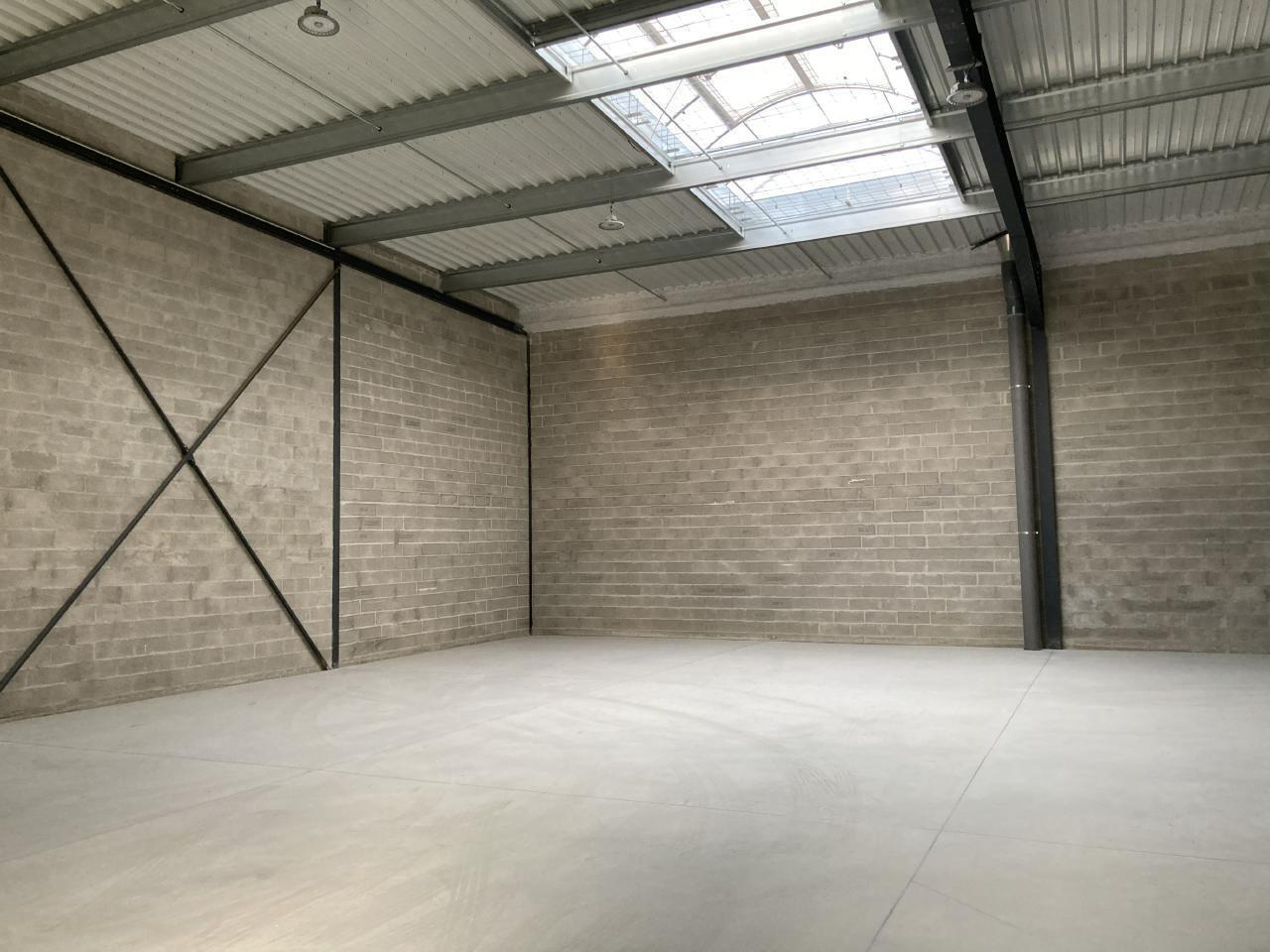 Rue Des Boursaults, Champagne-sur-Oise to rent Interior Photo- Image 1 of 2