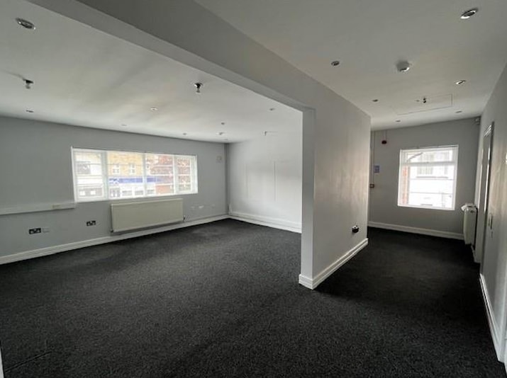 3 Parkstone Rd, Poole to rent Interior Photo- Image 1 of 8