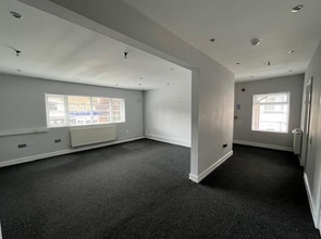 3 Parkstone Rd, Poole to rent Interior Photo- Image 1 of 8