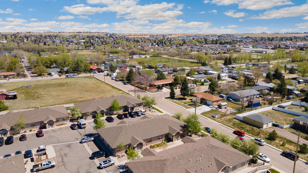 4132 Laramie St, Cheyenne, WY for sale - Building Photo - Image 2 of 14