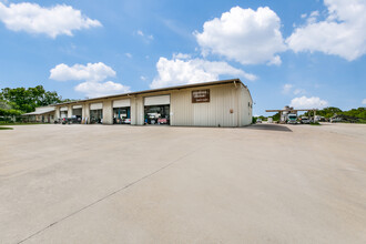 14685 Old Frio City Rd, Lytle, TX for sale Primary Photo- Image 1 of 1