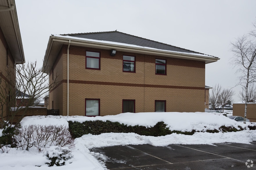 Bruntcliffe Rd, Morley for sale - Building Photo - Image 2 of 3