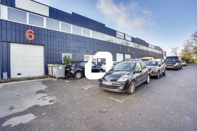Location Local d'activités 279 m² à 837 m²