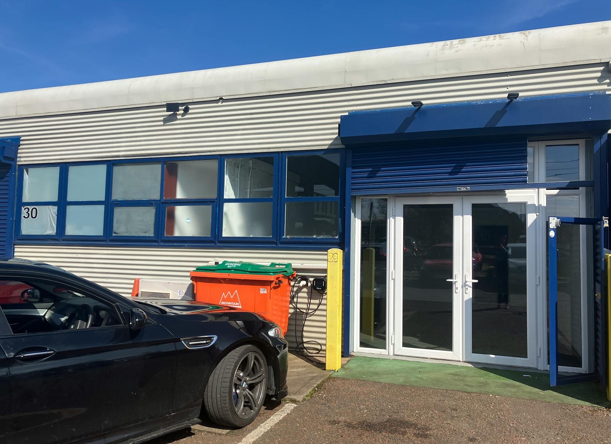 18-44 Benedict Sq, Peterborough to rent Building Photo- Image 1 of 3