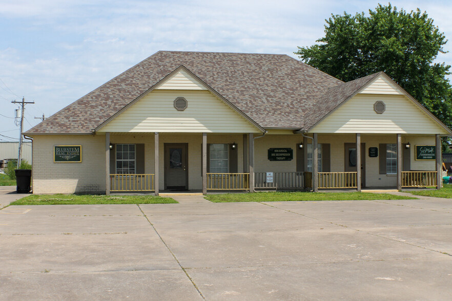 201 S Hominy Ave, Skiatook, OK for rent - Primary Photo - Image 1 of 11