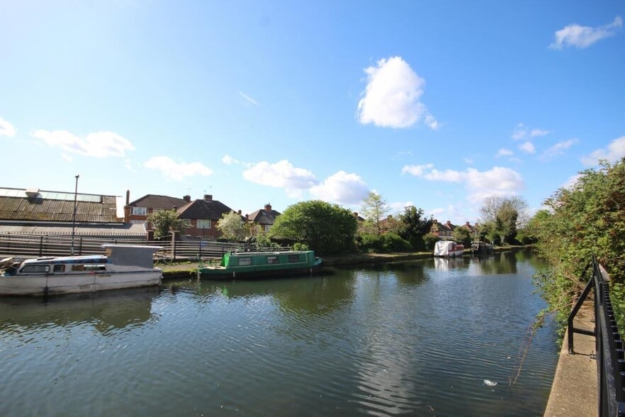 Mount Pleasant, Wembley for sale - Building Photo - Image 2 of 14