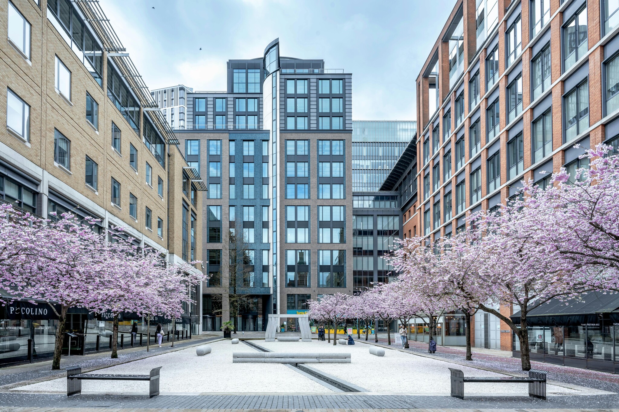 10 Brindley Pl, Birmingham to rent Building Photo- Image 1 of 19