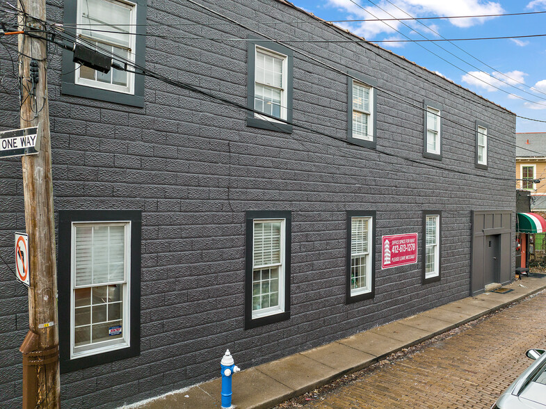 438 Division St, Sewickley, PA for rent - Building Photo - Image 3 of 28