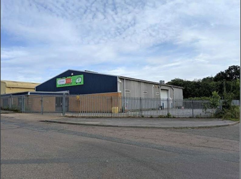 2 Ryehill Clos, Northampton for sale - Building Photo - Image 1 of 1