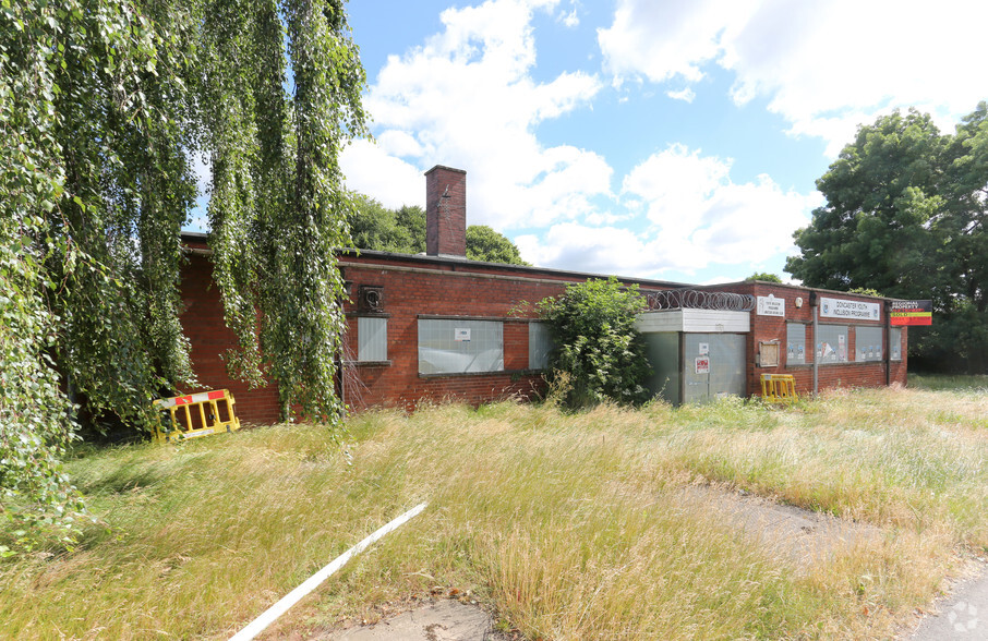 32 Skellow Rd, Carcroft for rent - Building Photo - Image 3 of 3