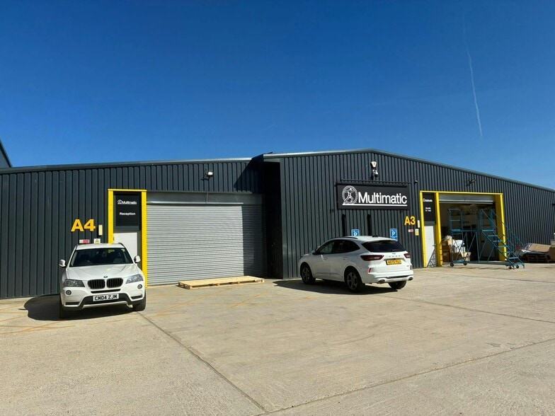 18 Glebe Rd, Huntingdon to rent - Building Photo - Image 2 of 21