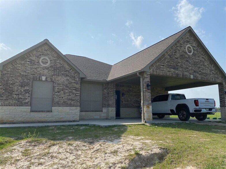 21321 Binford Rd, Waller 77484 UK