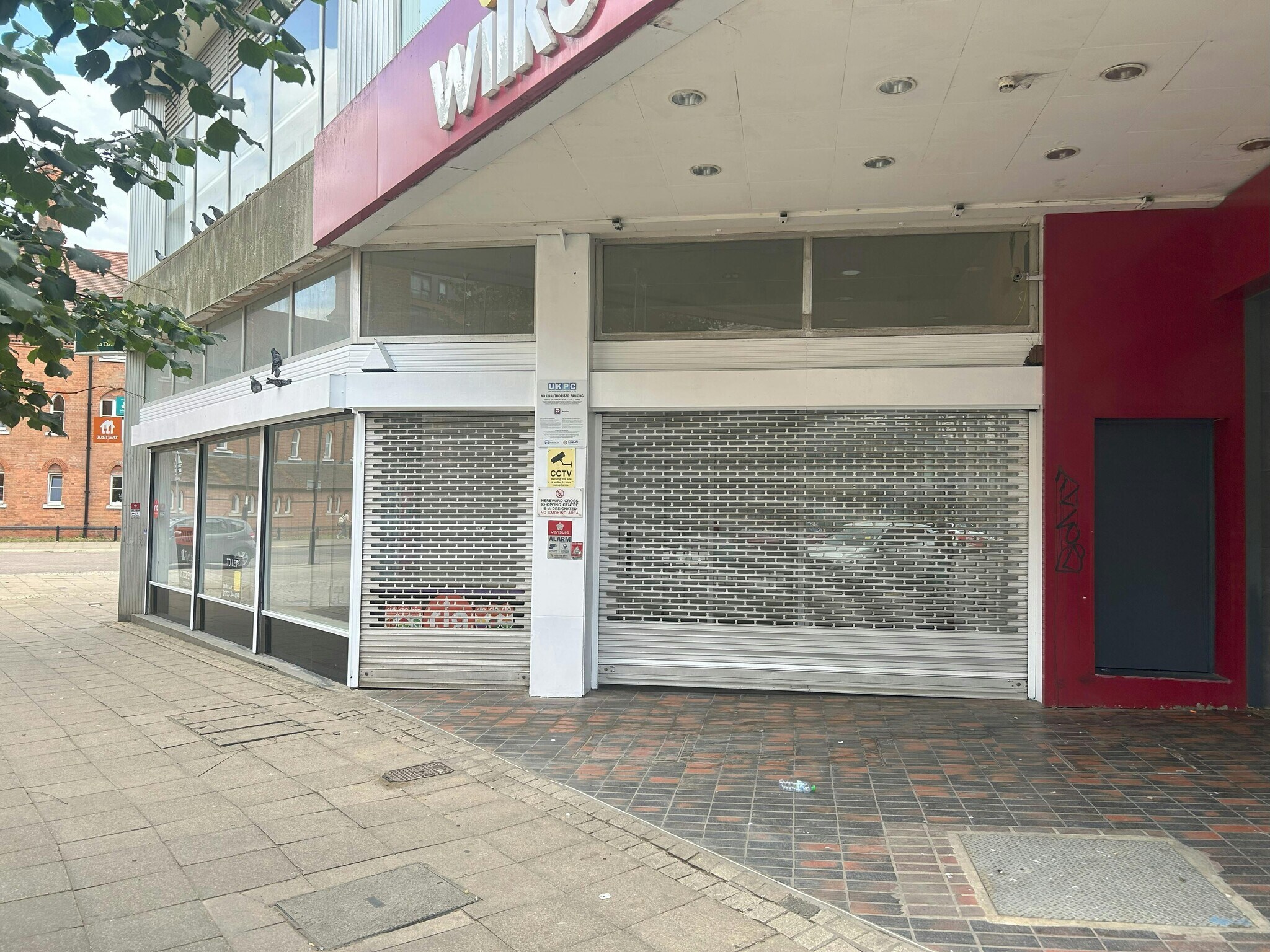 Midgate, Peterborough to rent Building Photo- Image 1 of 17