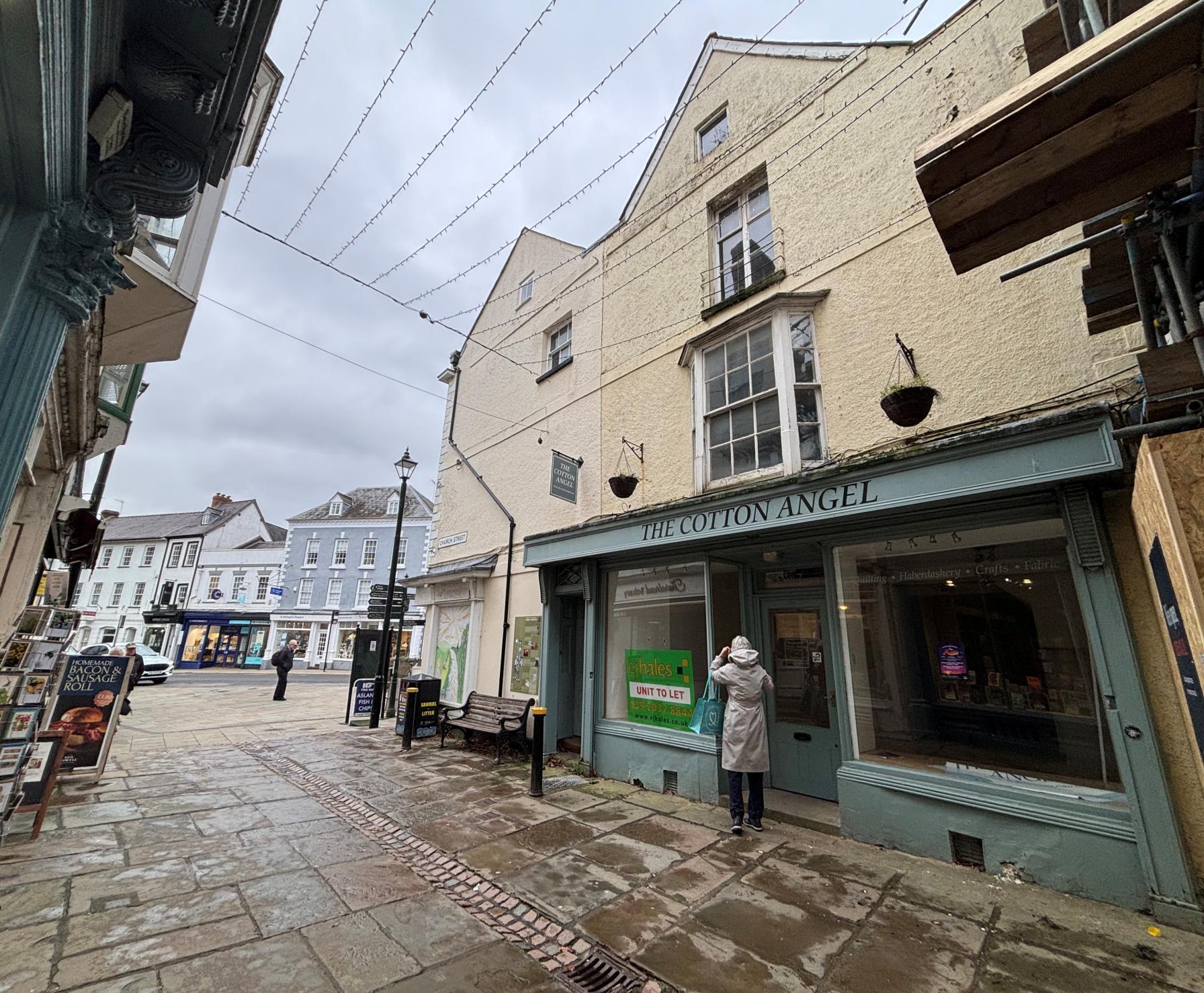 2 Church St, Monmouth to rent Primary Photo- Image 1 of 2