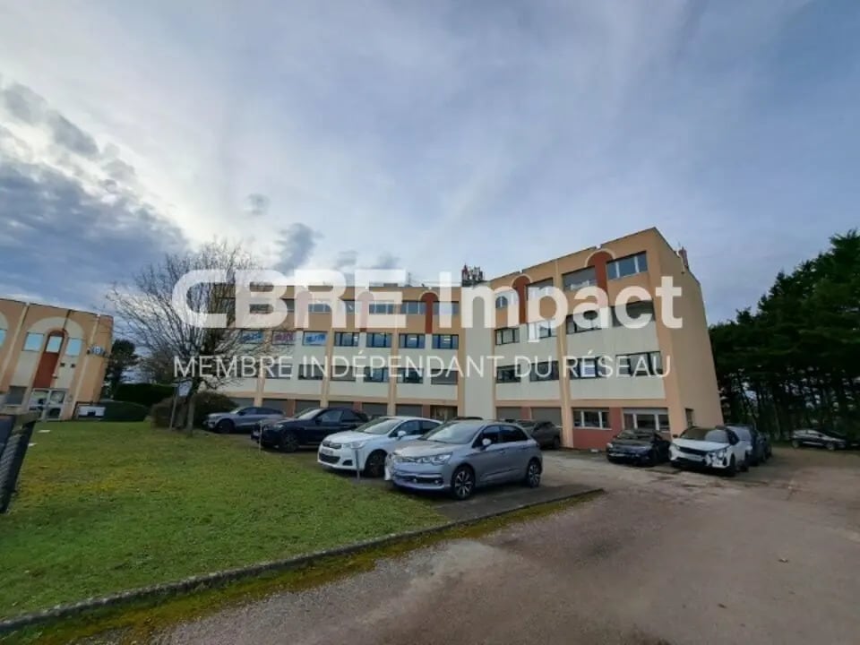 Location Bureaux 240 m² - Photo 1