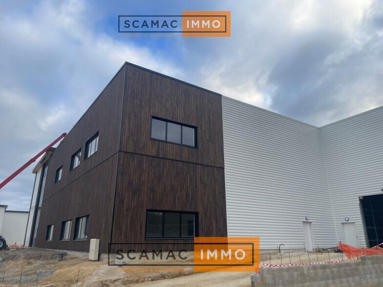 Light Industrial in OLLAINVILLE for sale - Building Photo - Image 2 of 4