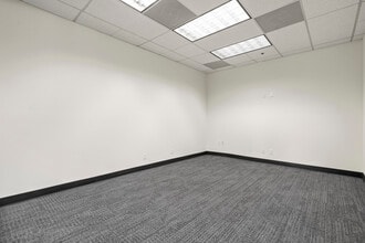 2151 Michelson Dr, Irvine, CA to rent Interior Photo- Image 2 of 5