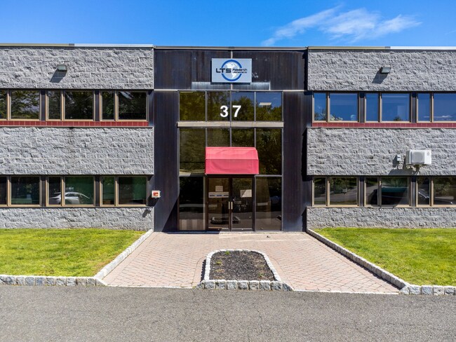 More details for 37 Ramland Rd, Orangeburg, NY - Office to Rent