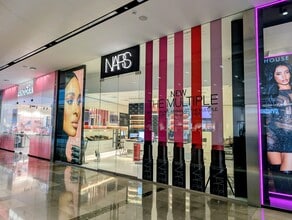 157-213 Montfichet Rd, London to rent Interior Photo- Image 1 of 3