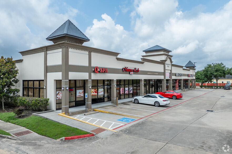 7902-7904 Broadway St, Pearland, TX for rent - Building Photo - Image 2 of 23