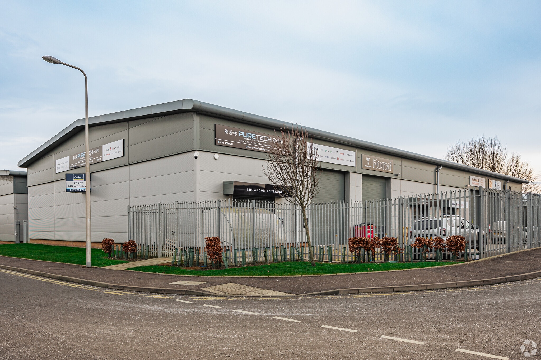 South Gyle Cres, Edinburgh for sale Primary Photo- Image 1 of 1