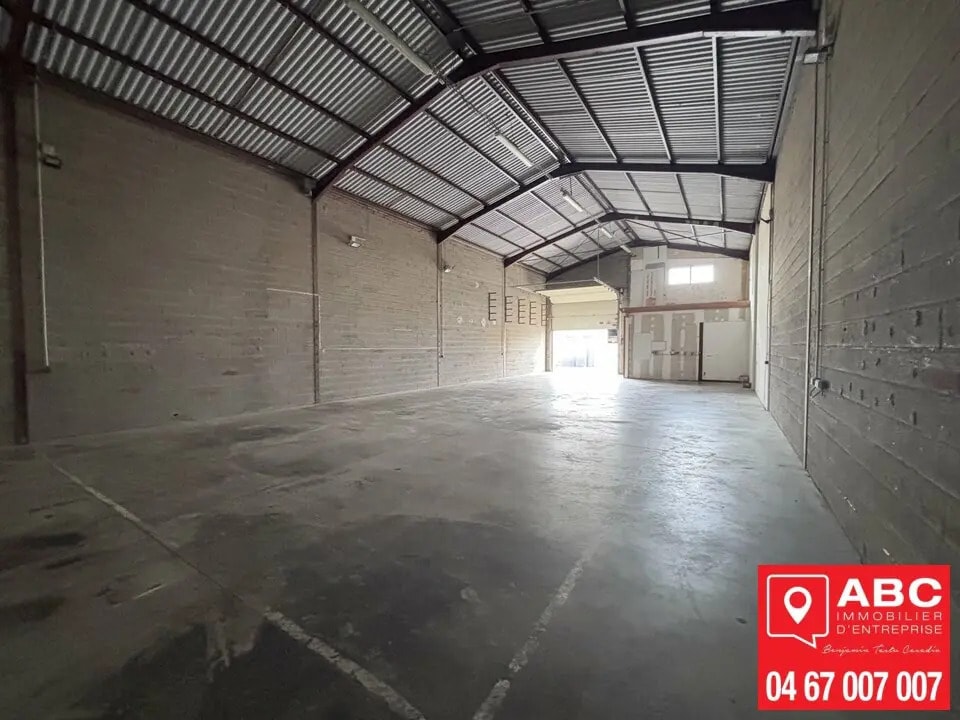 Location Local d'activités 207 m² - Photo 1