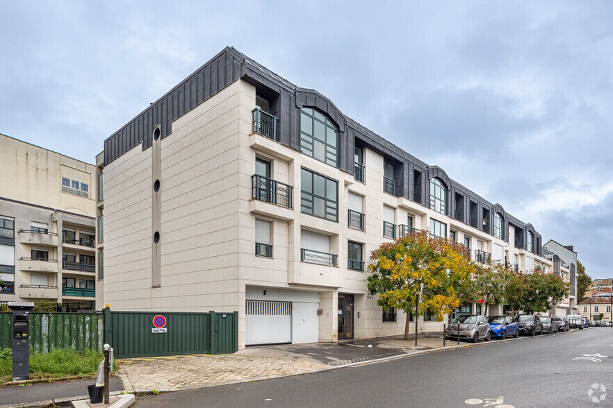 22 Rue Des Menus, Boulogne-Billancourt to rent - Building Photo - Image 2 of 2