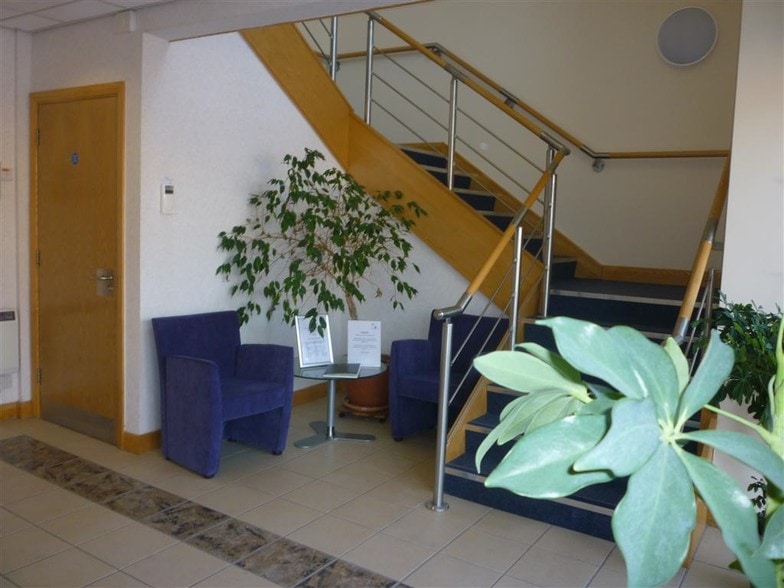 Webster Ct, Warrington to rent - Interior Photo - Image 2 of 10