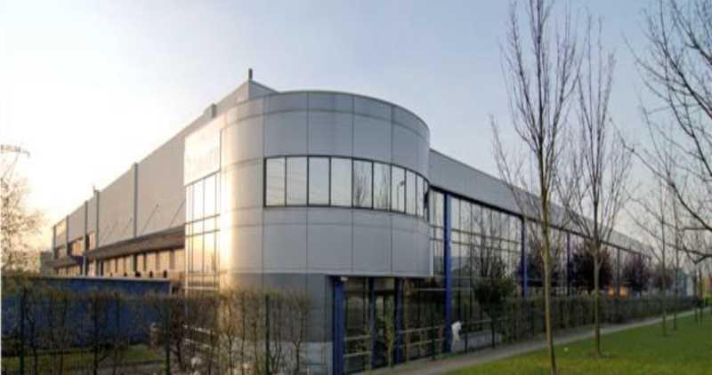 Industrial in Tremblay-en-France to rent Building Photo- Image 1 of 2