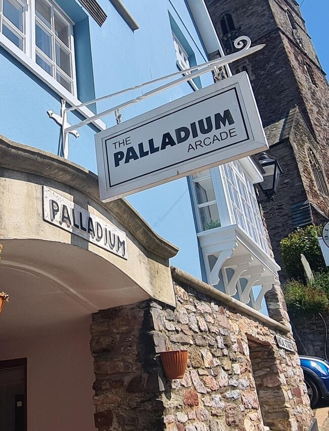 More details for Duke St, Dartmouth - Retail to Rent