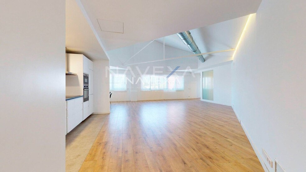 Office in Madrid, Madrid to rent - Building Photo - Image 2 of 15