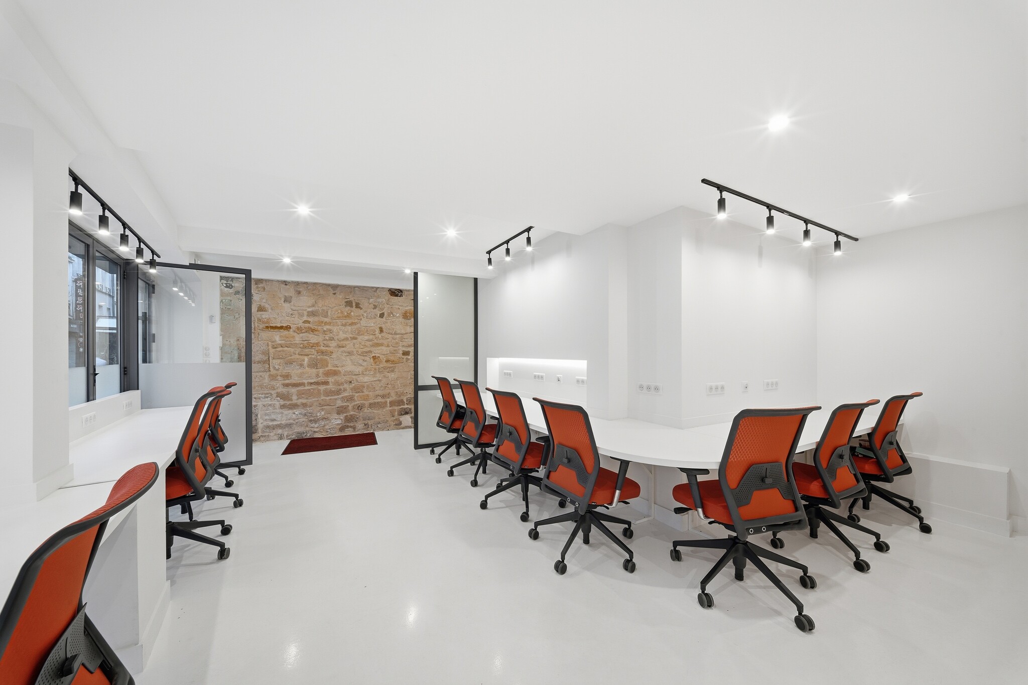 Co-working Space in Paris to rent Building Photo- Image 1 of 10
