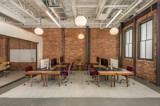 925 Main St, Redwood City, CA to rent Interior Photo- Image 1 of 9