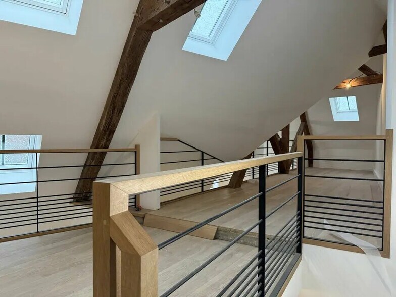 Office in Dijon to rent - Interior Photo - Image 2 of 9