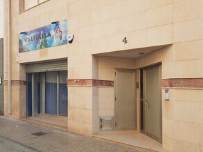 Retail in Sant Carles de la Ràpita, Tarragona to rent Construction Photo- Image 2 of 10