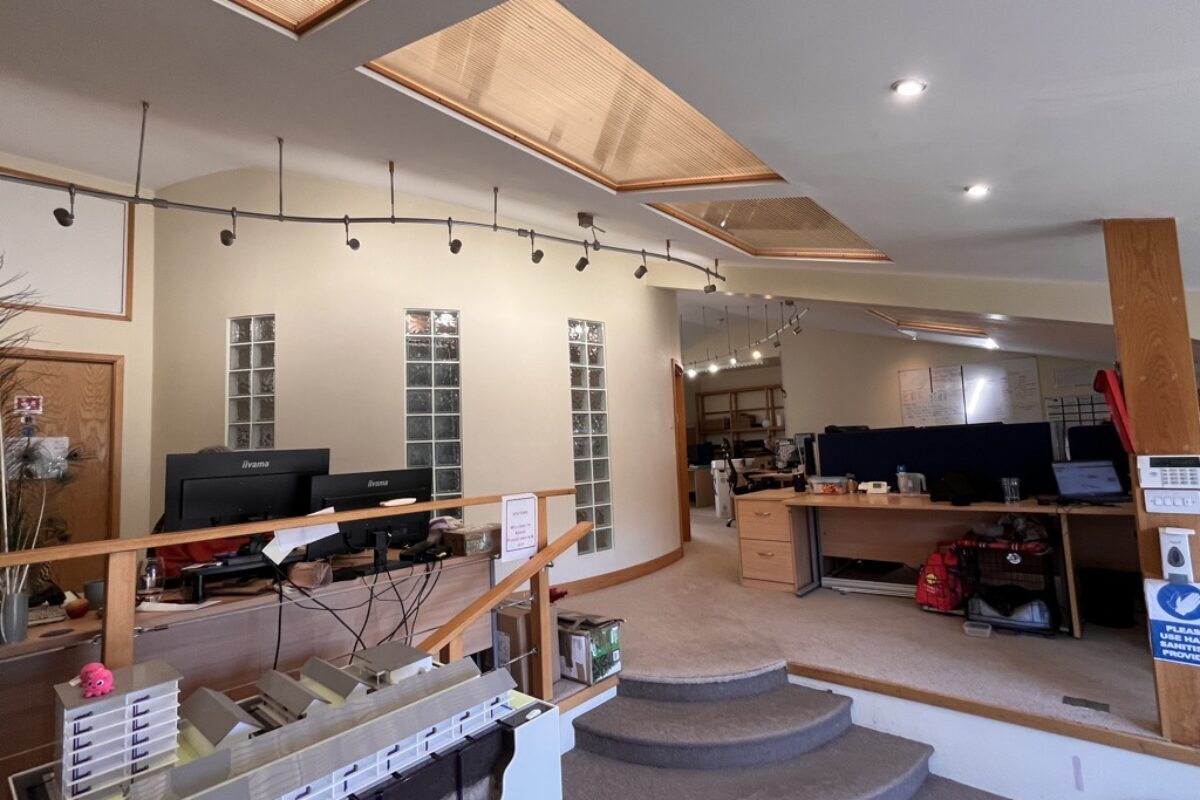 Bishops Court Ln, Exeter to rent Interior Photo- Image 1 of 2