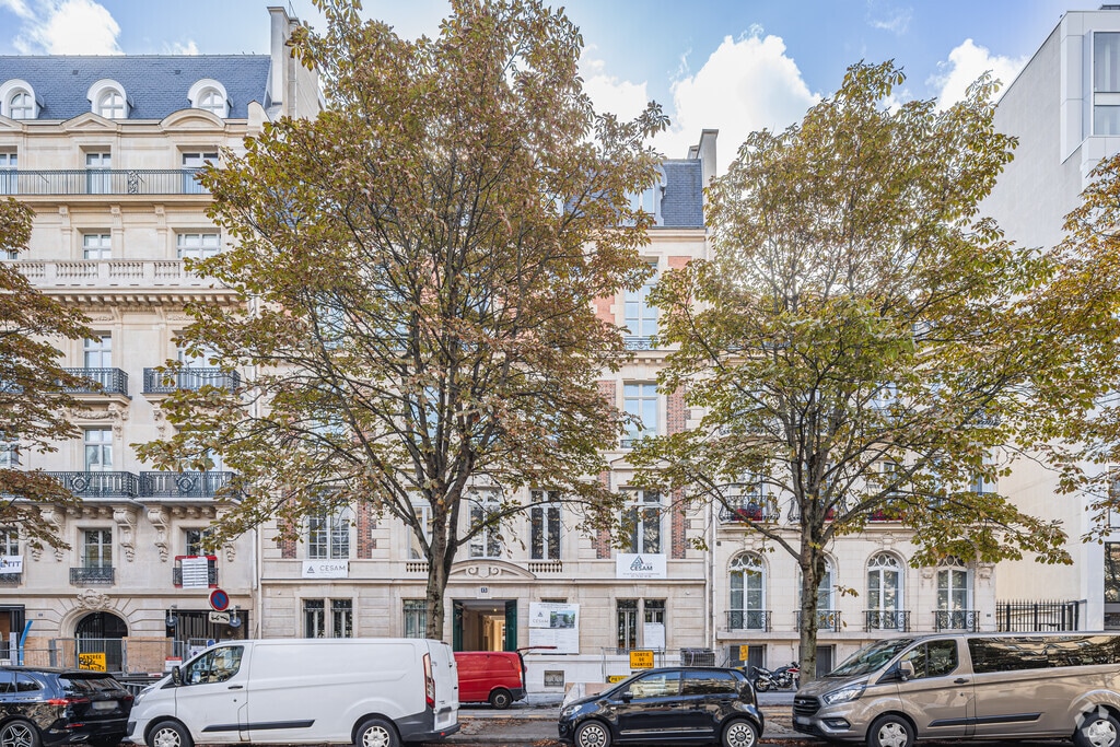 Location Bureaux 246 m² - Photo 1