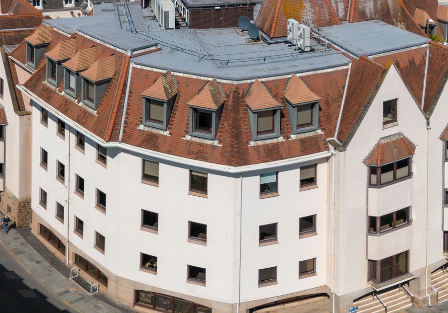 Le Bordage, Guernsey to rent Primary Photo- Image 1 of 2