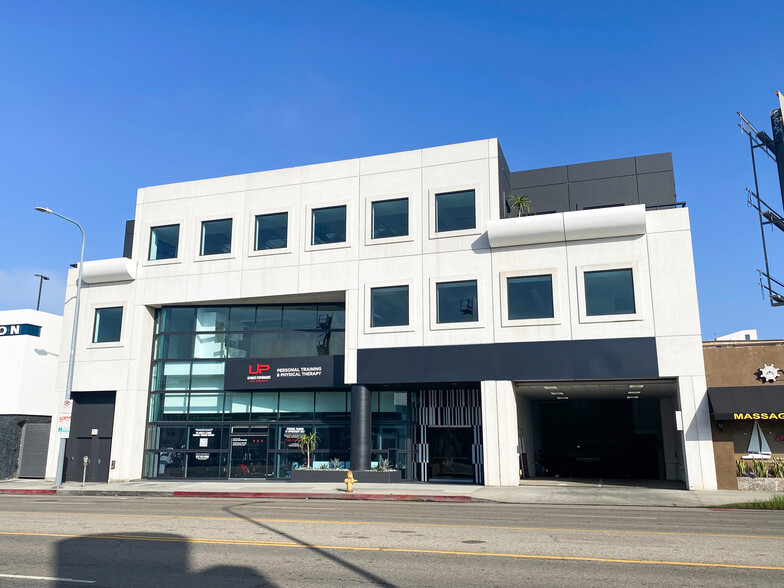 11925 Wilshire Blvd, Los Angeles, CA for rent - Building Photo - Image 1 of 10