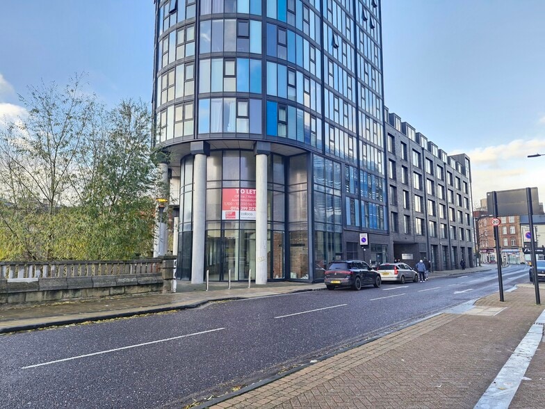 Blonk St, Sheffield to rent - Building Photo - Image 3 of 11