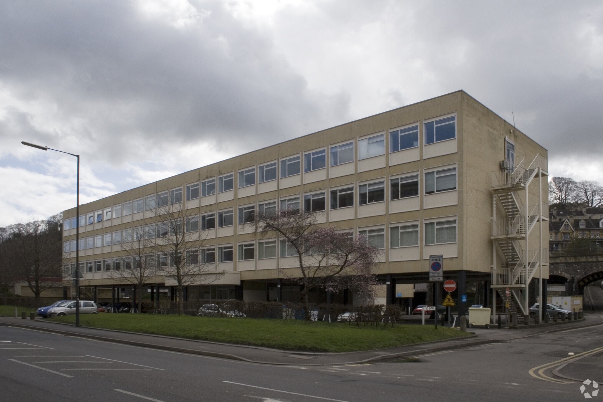 Lower Bristol Rd, Bath for sale Primary Photo- Image 1 of 1