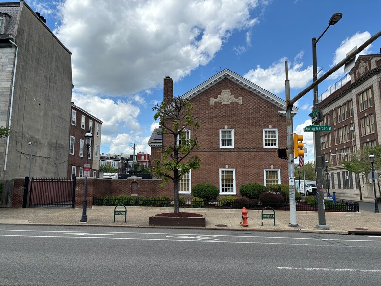 1701-1707 Spring Garden St, Philadelphia, PA for rent - Building Photo - Image 3 of 12