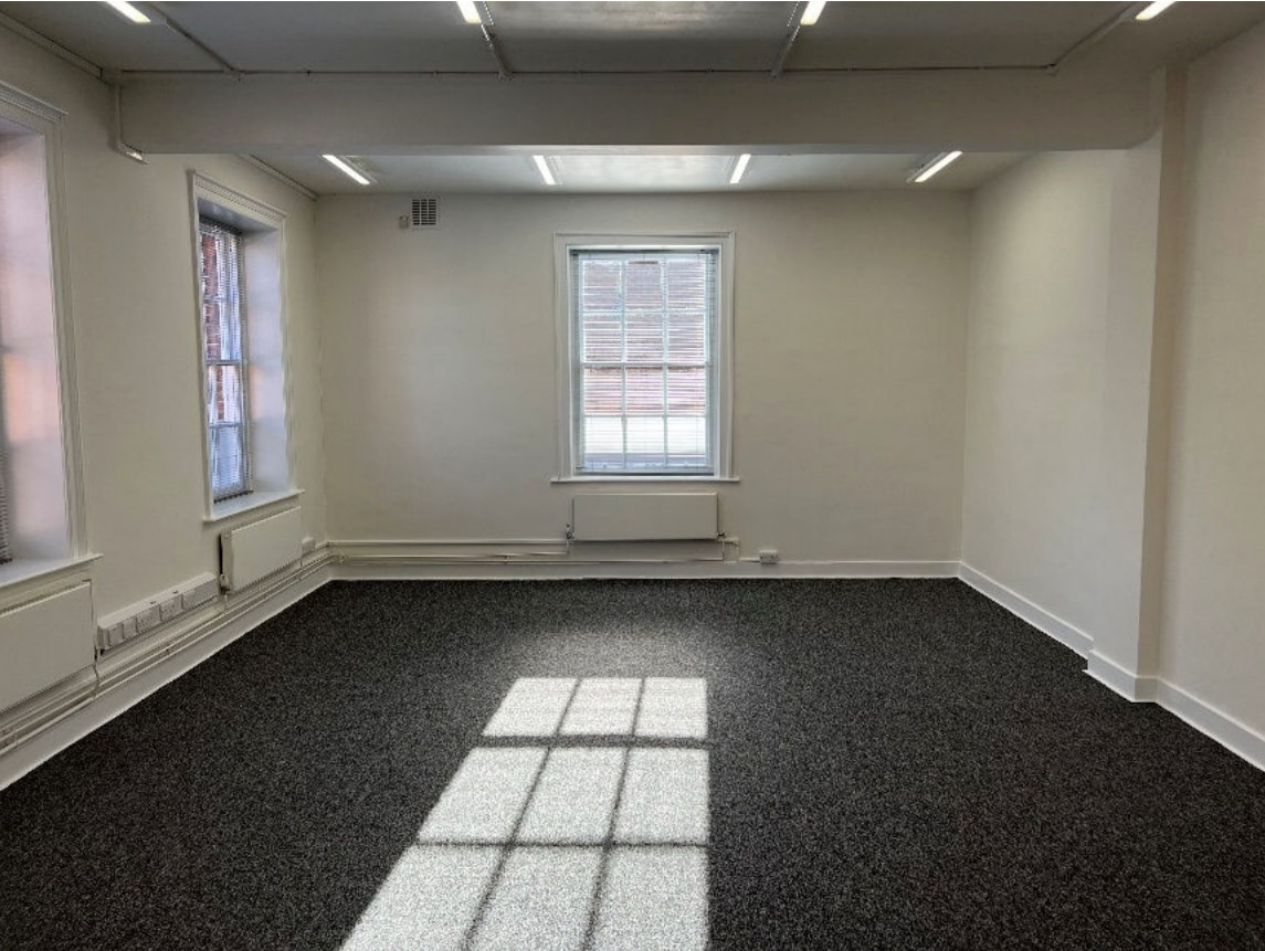 Millmead, Guildford to rent Interior Photo- Image 1 of 1