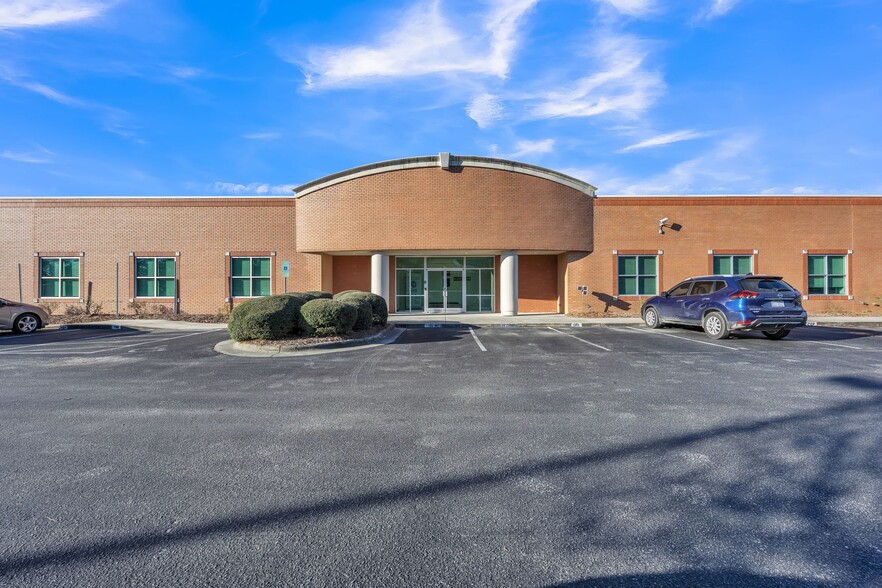 721 Medical Center Dr, Wilmington, NC for sale - Building Photo - Image 1 of 4