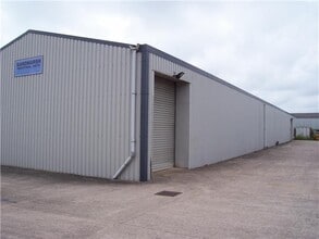 Sandars Rd, Gainsborough to rent Building Photo- Image 1 of 1