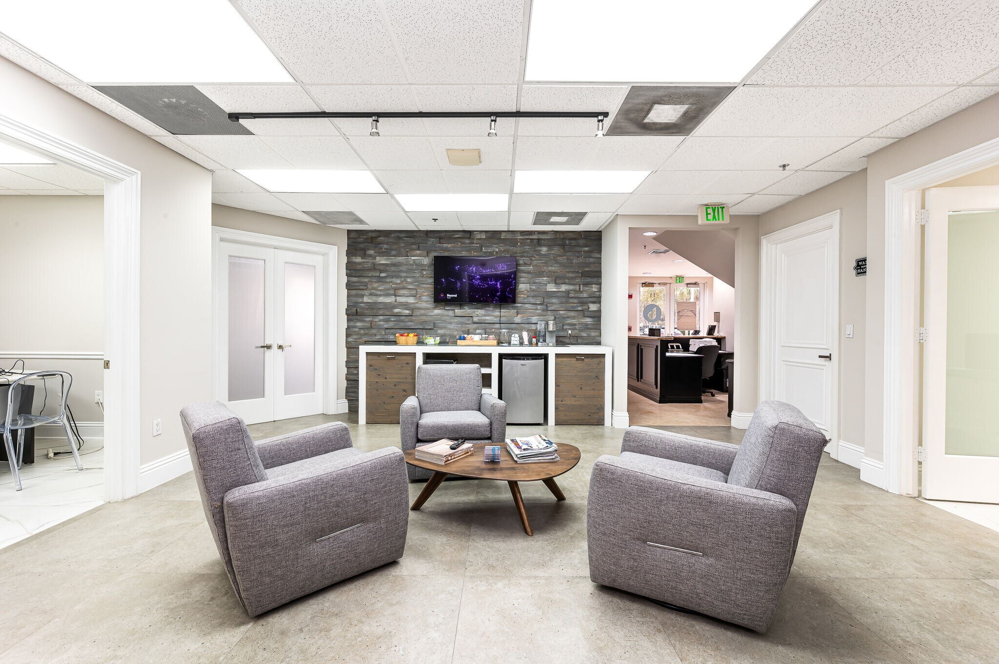 1200 S Rogers Cir, Boca Raton, FL for sale Interior Photo- Image 1 of 1