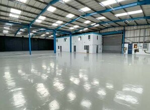 Lescren Way, Avonmouth to rent Interior Photo- Image 1 of 2