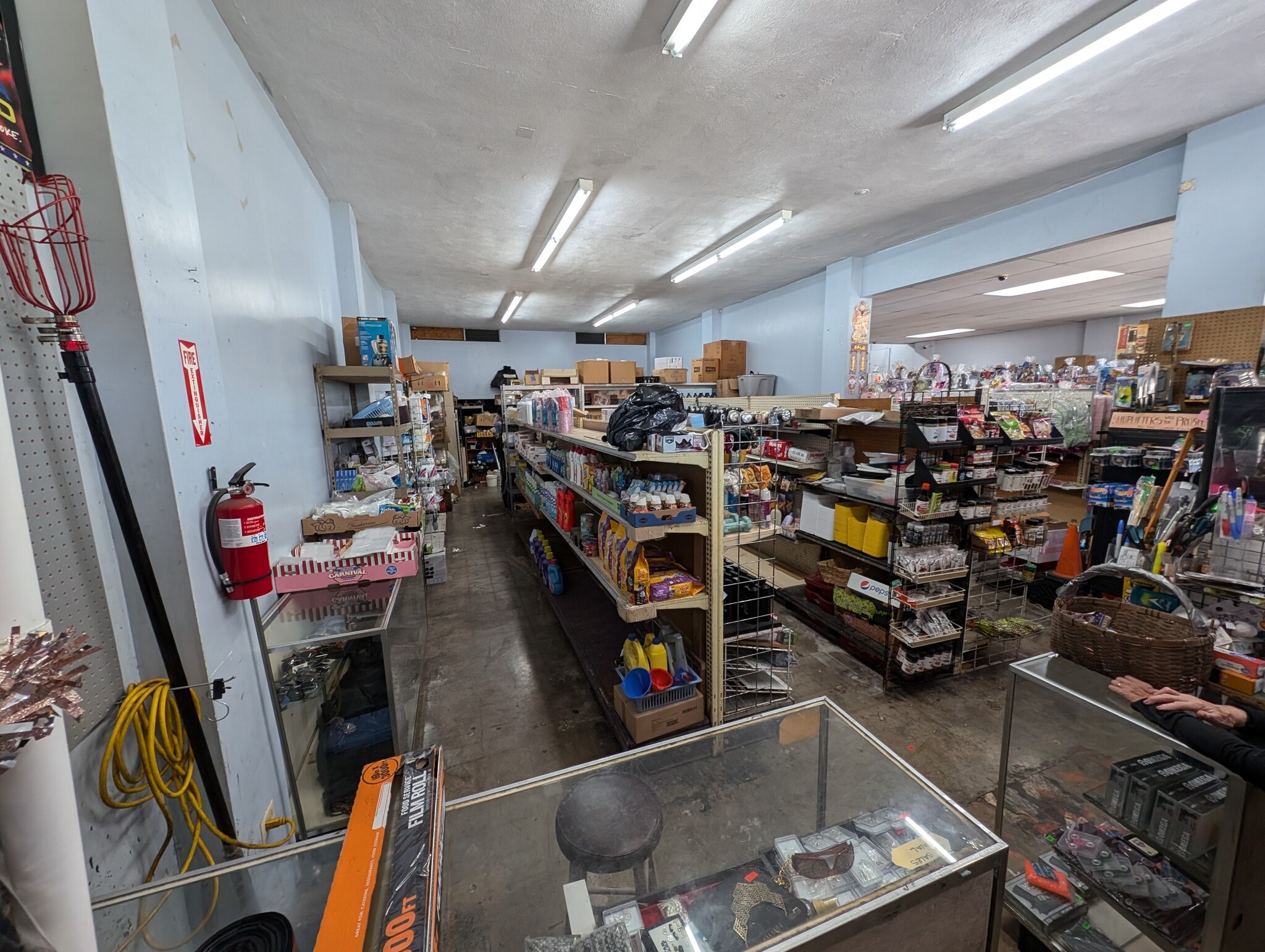 2101 N School St, Honolulu, HI to rent Building Photo- Image 1 of 8