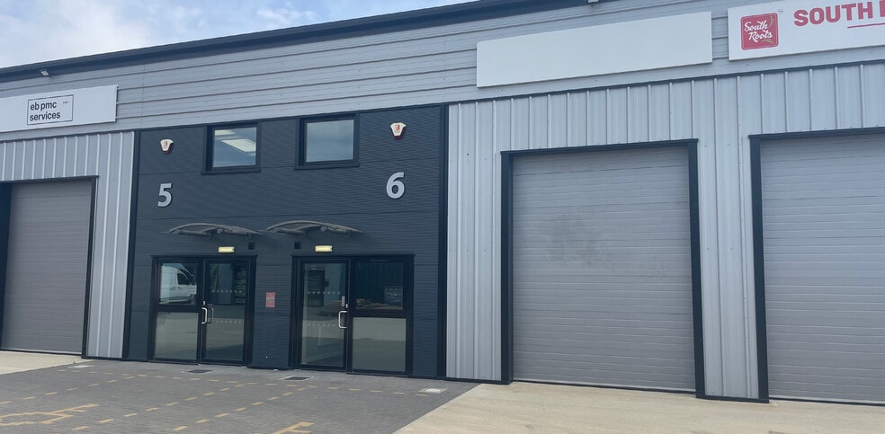 Harrier Way, Yaxley to rent - Building Photo - Image 2 of 2
